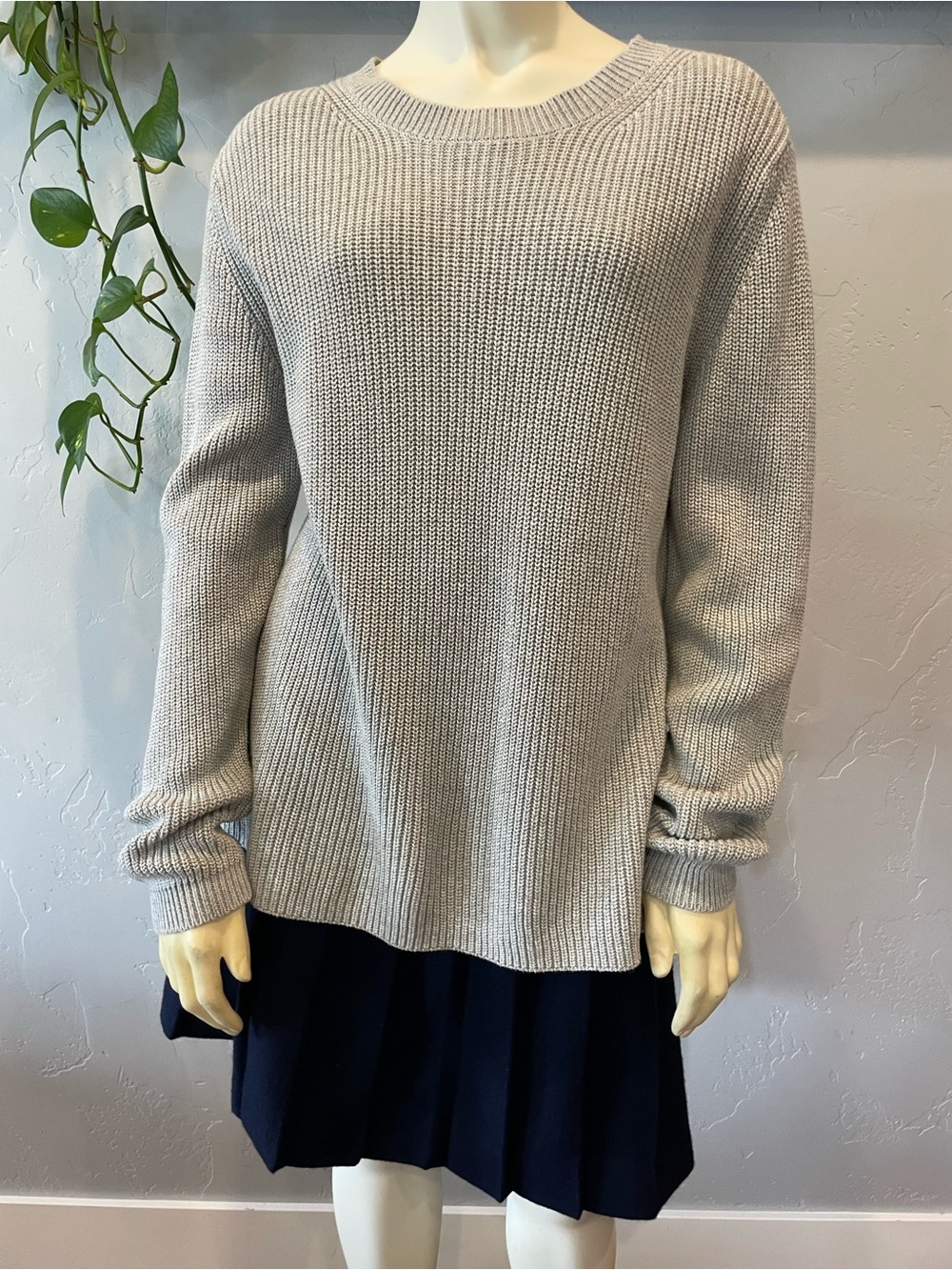 Women’s Ribbed knit 100% cotton Crewneck Sweater - Light Gray L